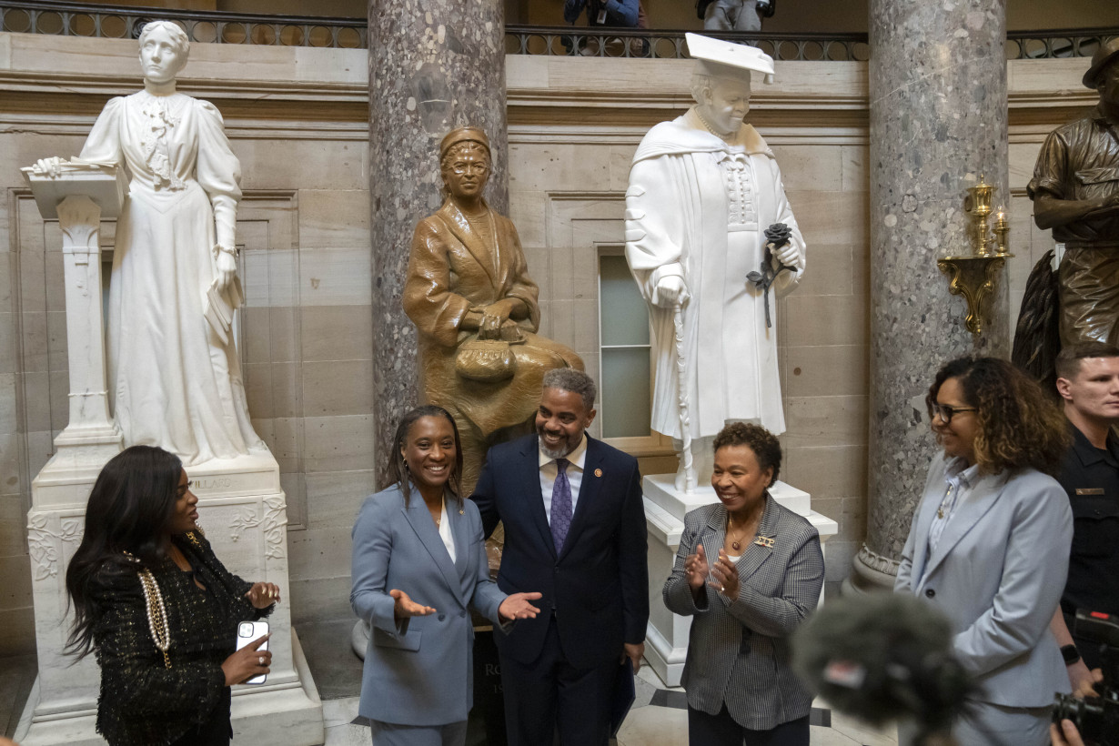 Butler sworn in as third Black female senator in US history, replaces late California Sen. Feinstein