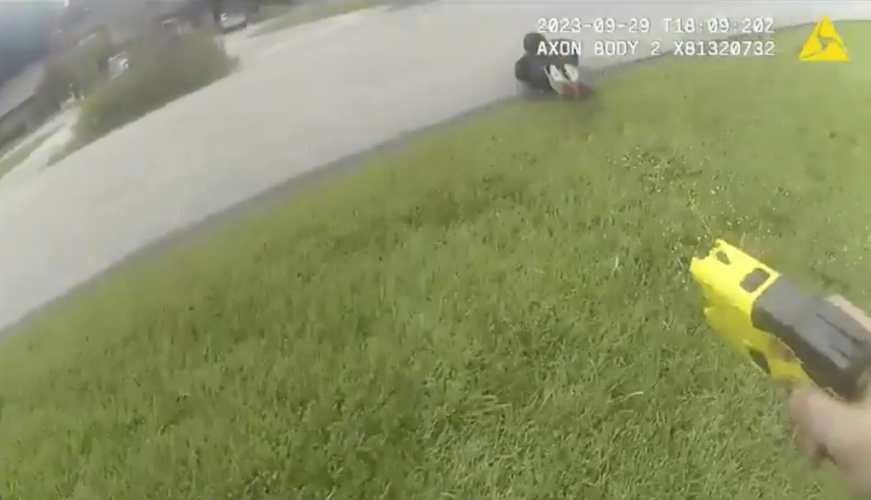 Jacksonville sheriff says body camera video shows officers were justified in beating suspect