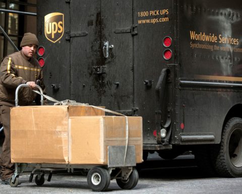 UPS and FedEx customers regain upper hand in delivery price battle