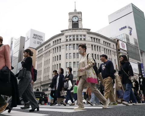 Bank of Japan survey shows manufacturers optimistic about economy