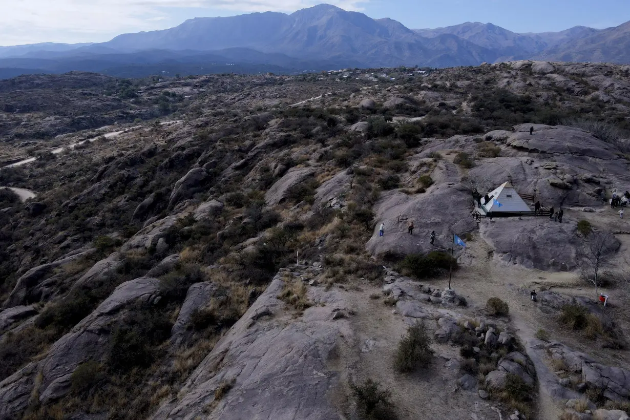 In the pope’s homeland, more Argentines are seeking spiritual answers beyond the church