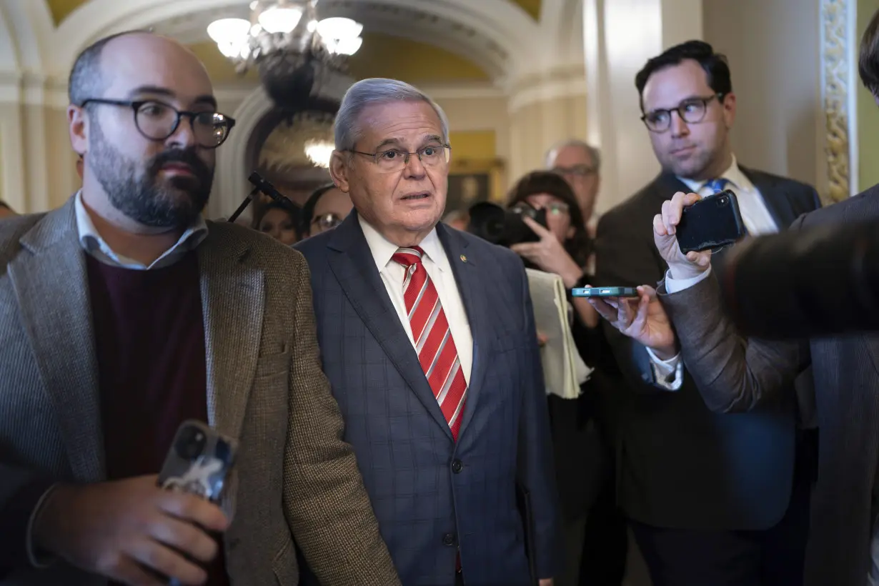 Menendez tells Senate colleagues he won't resign, remains defiant amid bribery charges