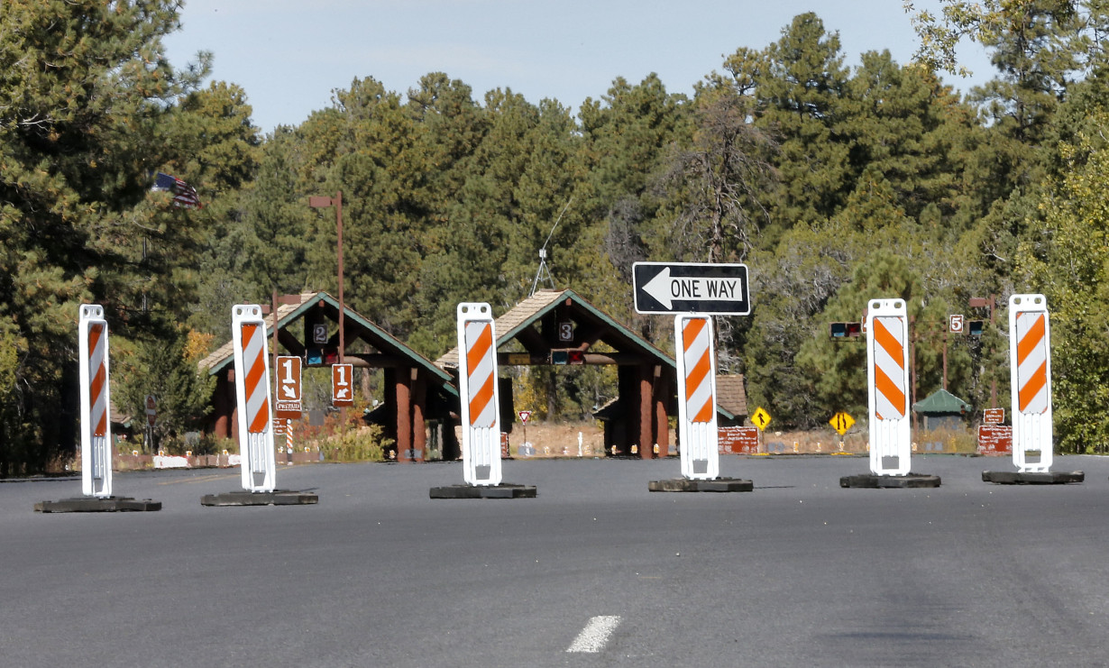 Gates will be locked and thousands of rangers furloughed at national parks if government shuts down