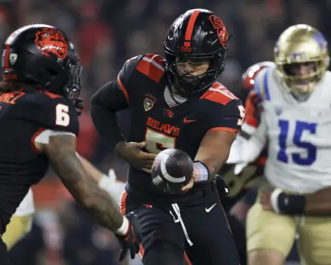 Oregon State, Washington State say Pac-12's actions show departing schools should not run conference