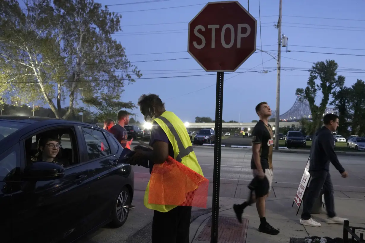 Church parking near stadiums scores big in a win-win for faith congregations and sports fans