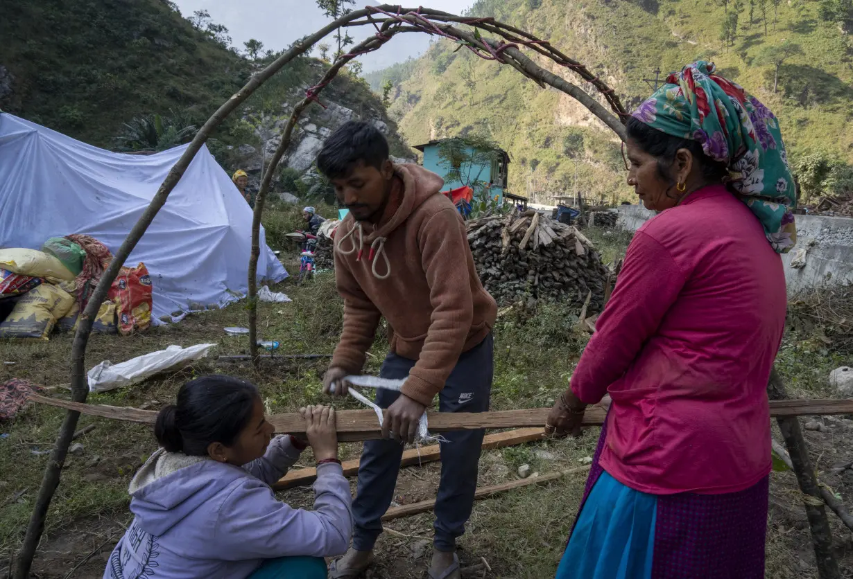 Aid trickles in as survivors salvage belongings from rubble in Nepal villages struck by earthquake