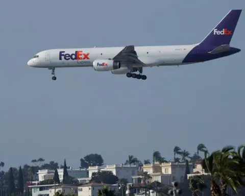 FedEx pilots union says contract talks to restart November 6-7