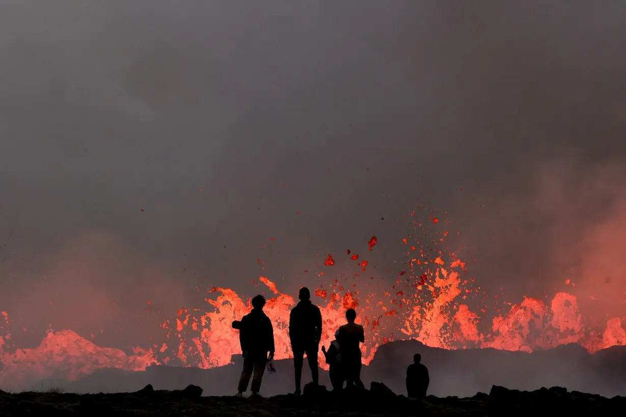 Volcanic Iceland is rumbling again as magma rises − a geologist explains eruptions in the land of fire and ice