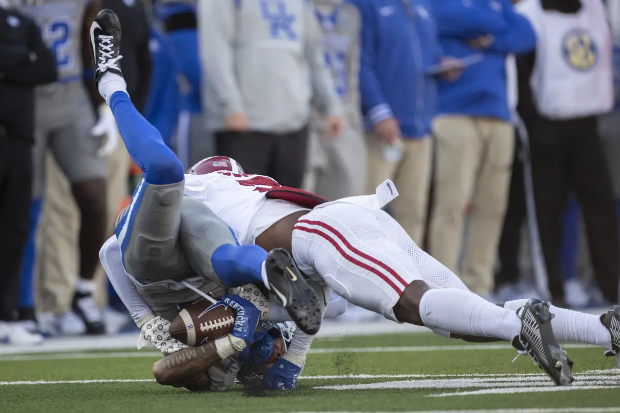 Jalen Milroe has 6 touchdowns, No. 8 Alabama blows out Kentucky 49-21 to clinch SEC West title