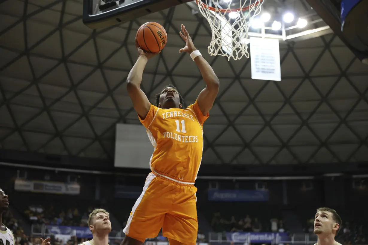 Loyer scores 27, Purdue pulls away late to beat Tennessee 71-67 in Maui Invitational