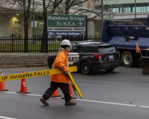 Victims in Niagara Falls border bridge crash identified as Western New York couple