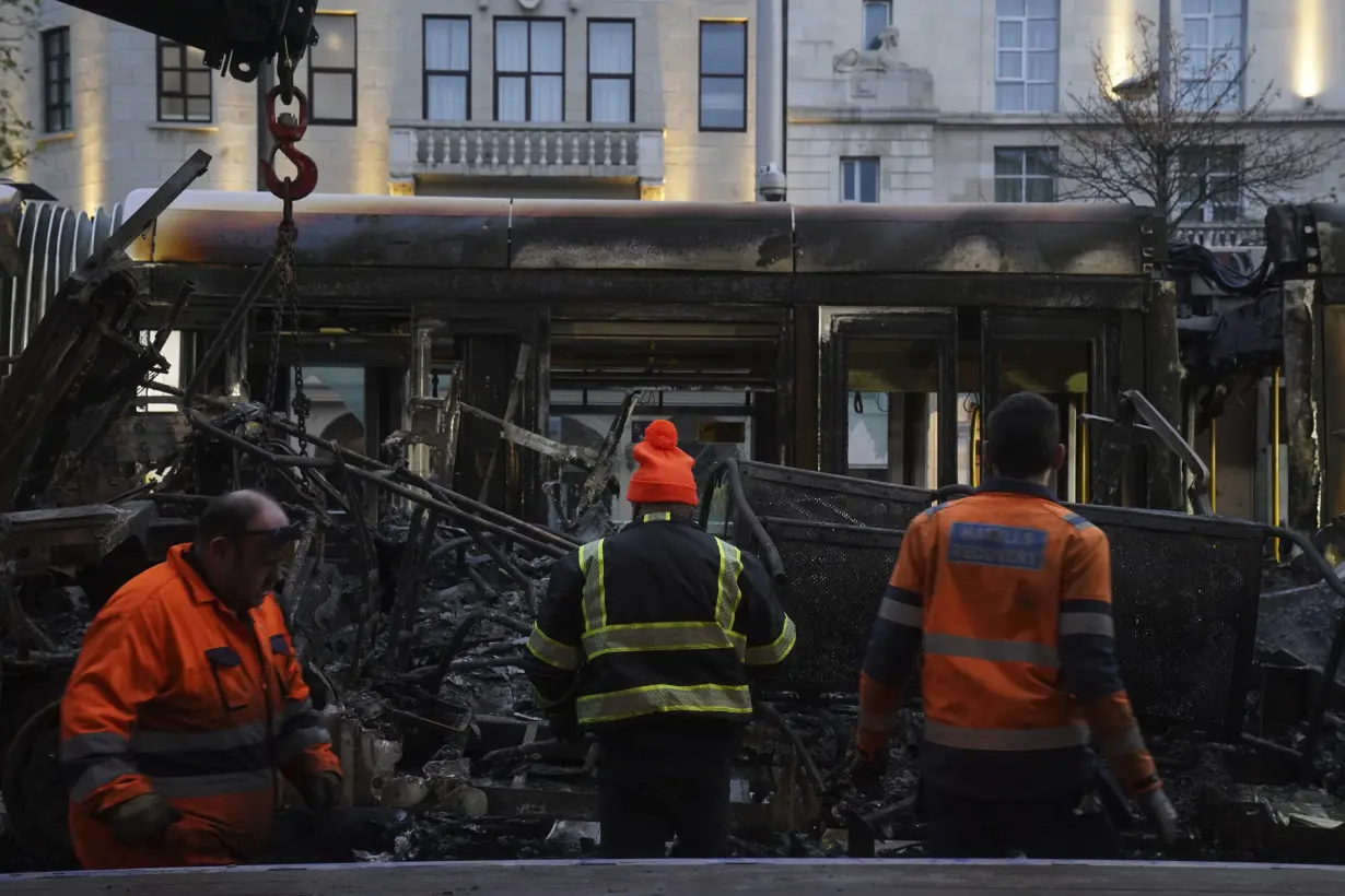 Ireland’s prime minister condemns anti-immigrant protesters who rampaged through central Dublin