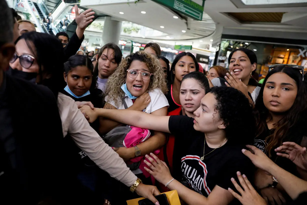 FILE PHOTO: Black Friday shopping in Caracas