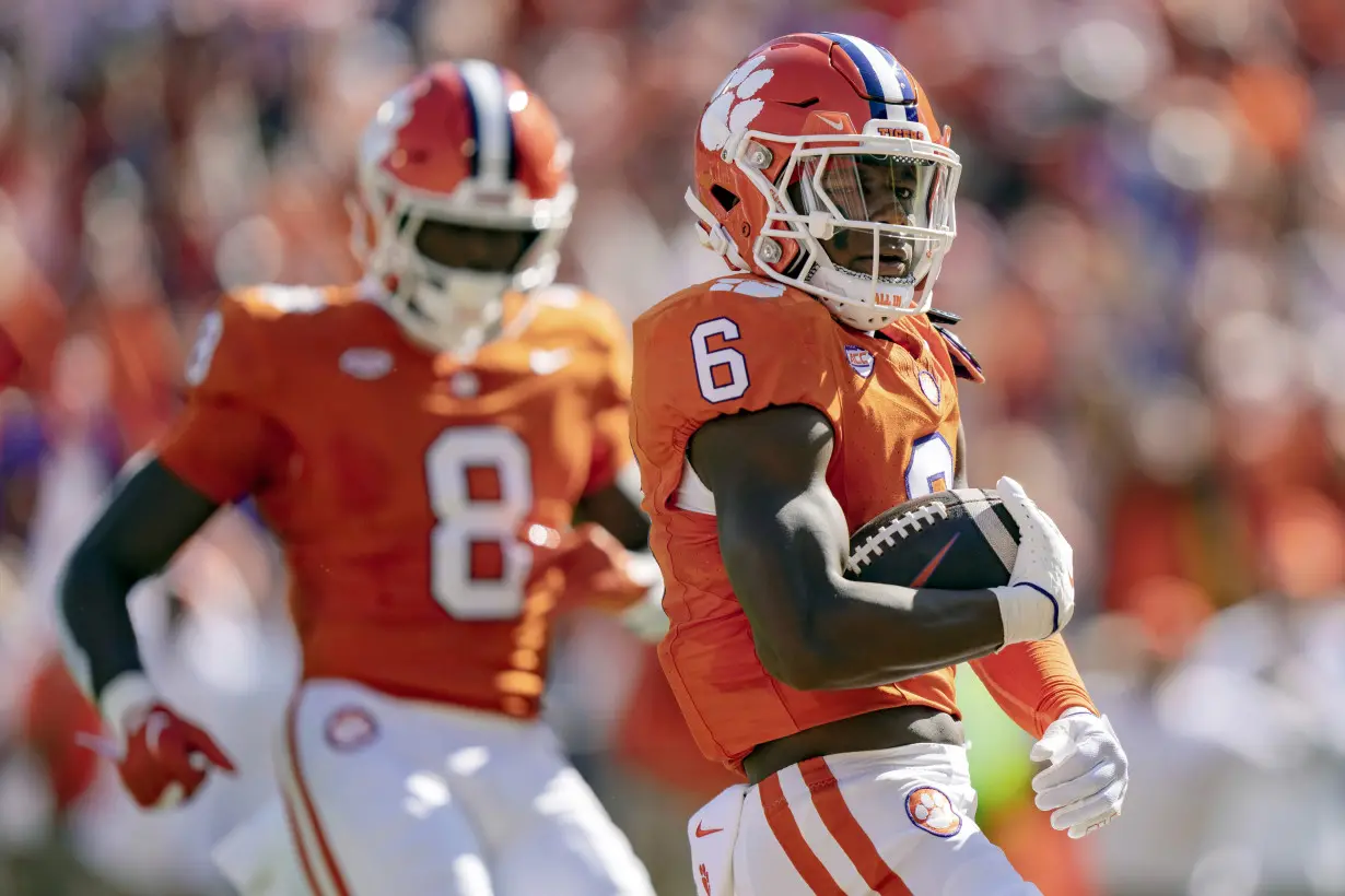 Take That, Tyler: Clemson, Swinney hold off No. 12 Notre Dame 31-23