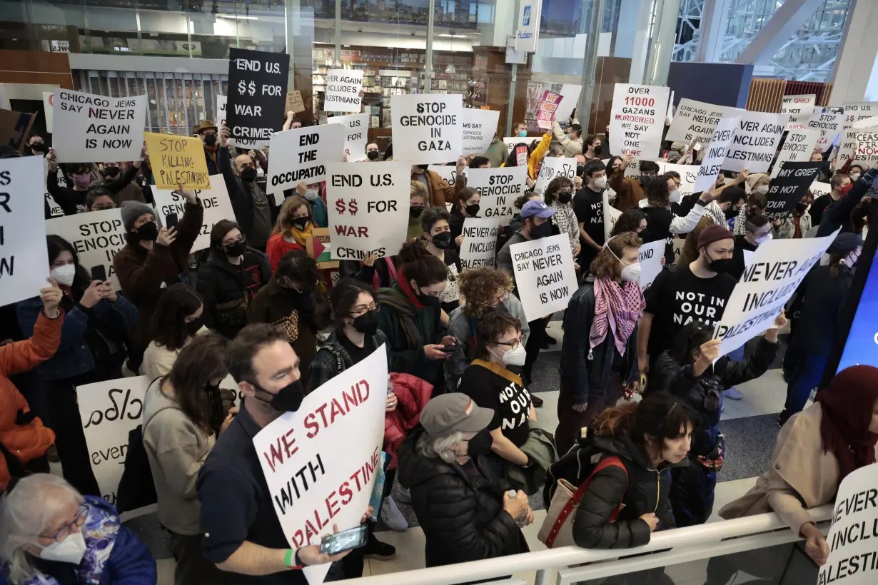 Jewish protesters and allies block Israeli consulate in Chicago, demanding a cease-fire in Gaza