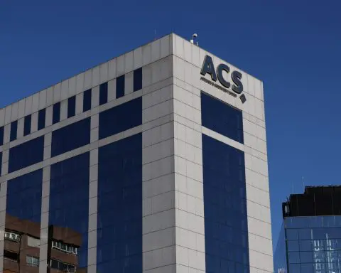 ACS hires SocGen to sell services unit in 700 million-800 million euro deal, Expansion reports