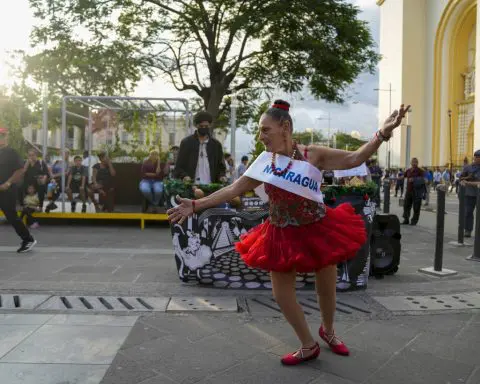 El Salvador's Miss Universe pageant drawing attention at crucial moment for president