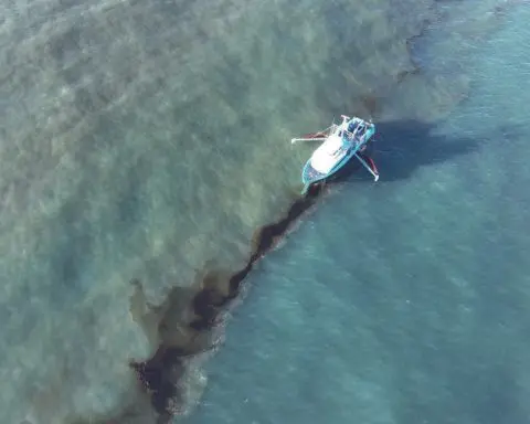 Search is on for pipeline leak after as much as 1.1 million gallons of oil sullies Gulf of Mexico