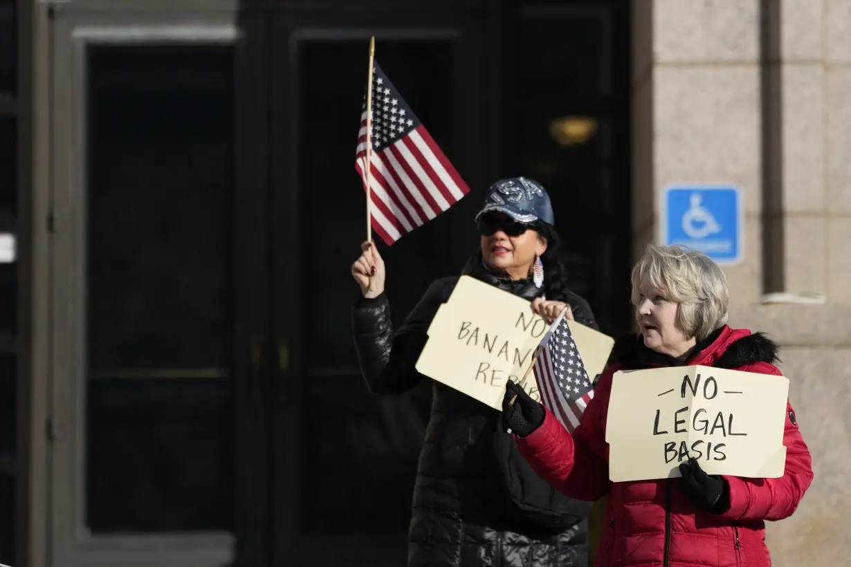 Minnesota justices appear skeptical that states should decide Trump's eligibility for the ballot