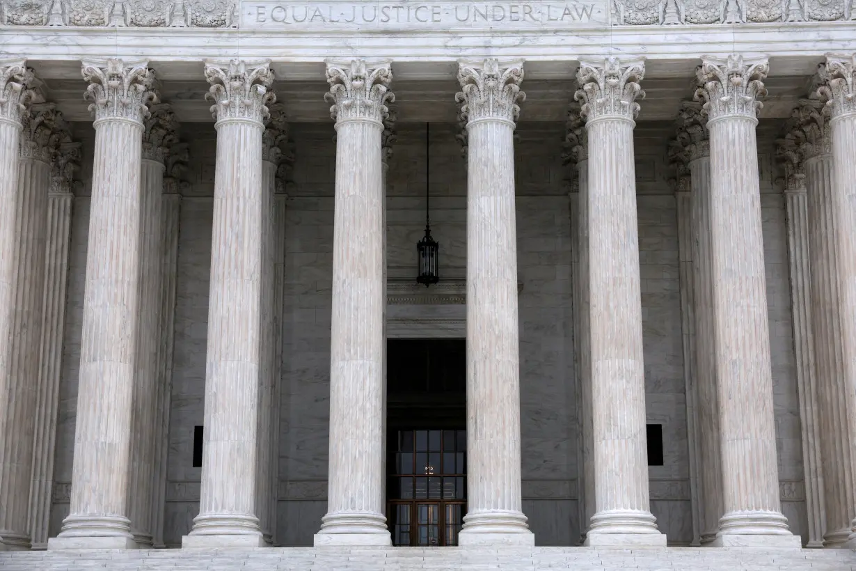 FILE PHOTO: The United States Supreme Court Building in Washington