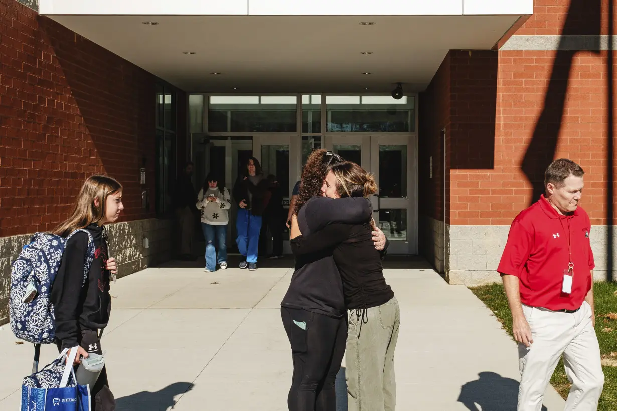 NTSB team visits scene of deadly Ohio interstate crash involving busload of high school students