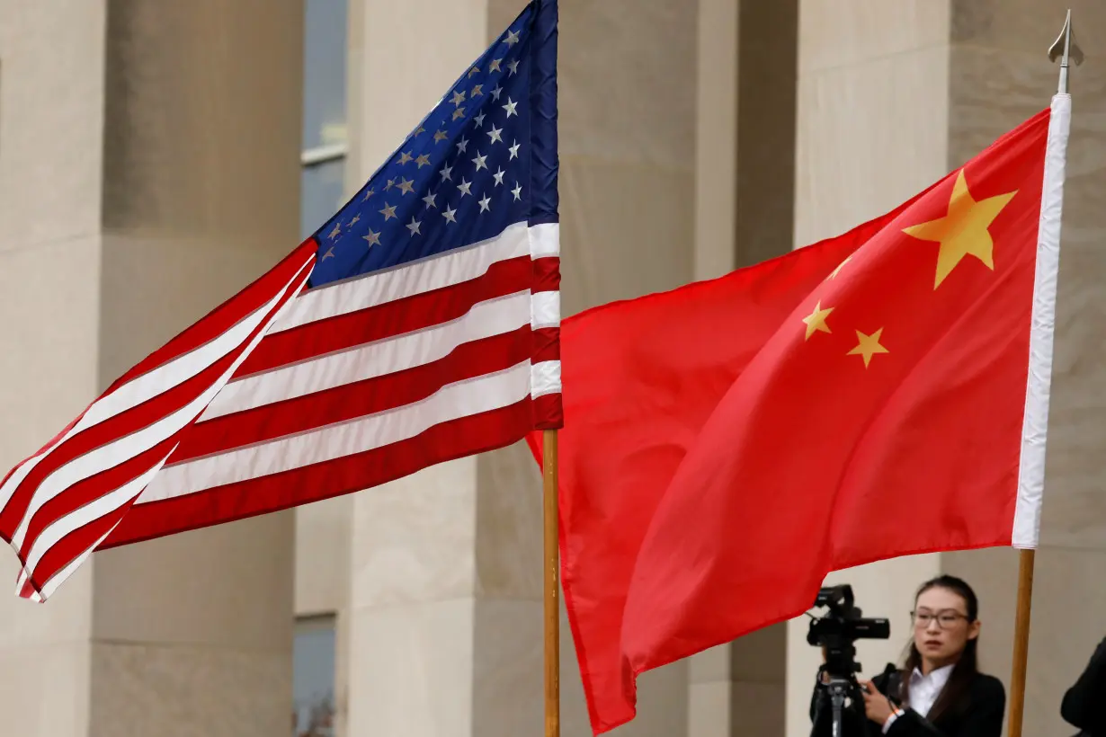 Defense Secretary James Mattis welcomes Chinese Minister of National Defense Gen. Wei Fenghe to the Pentagon