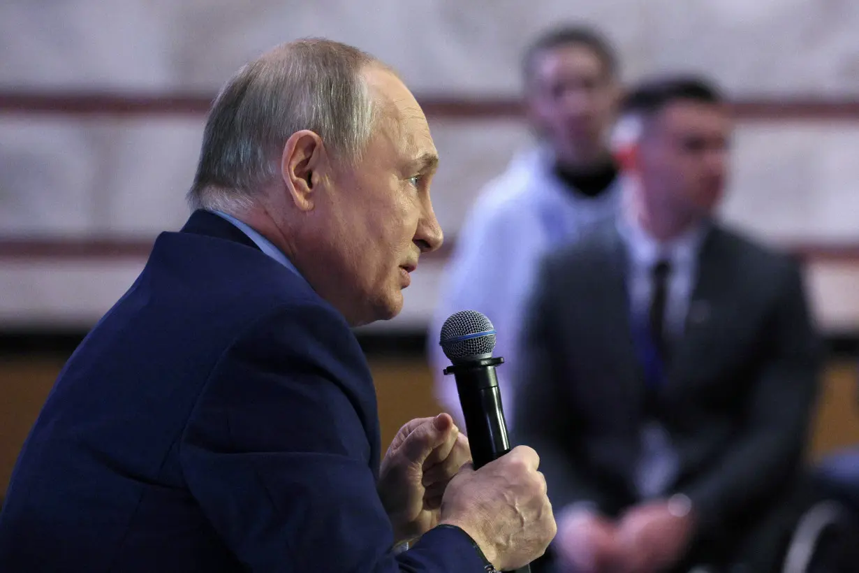 Russian President Putin meets members of Civic Chamber