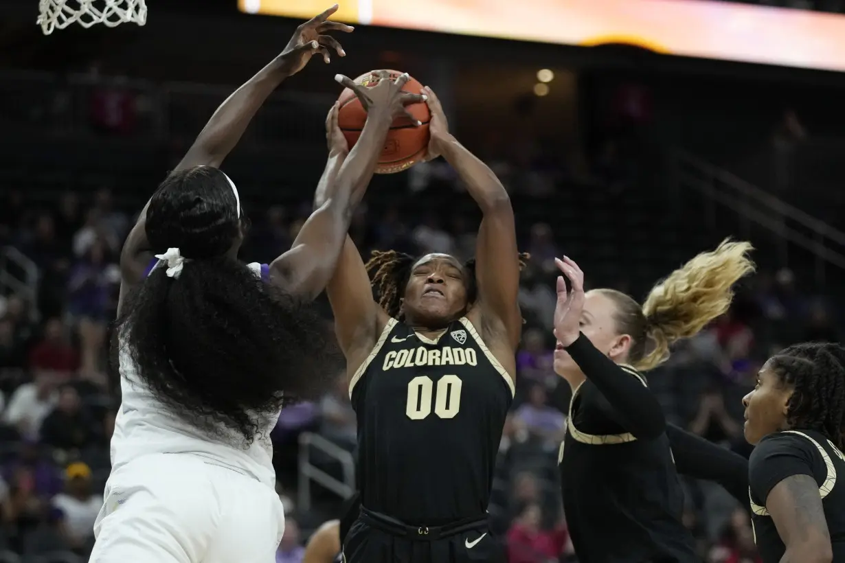 Defending national champion and No. 1 LSU falls 92-78 to No. 20 Colorado in season opener