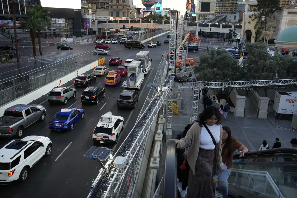 Tourists find the Las Vegas Strip remade for its turn hosting Formula One