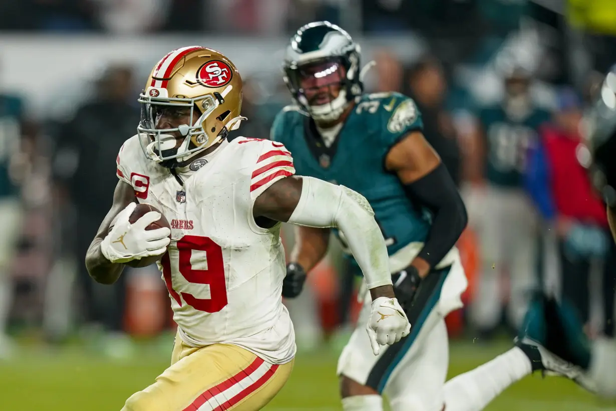 San Francisco's Brock Purdy throws 4 TD passes as 49ers thump injured Hurts, Eagles 42-19