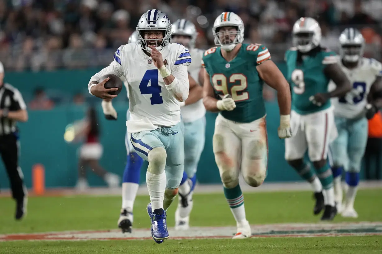 Dolphins nip Cowboys 22-20 on Jason Sanders' last-second field goal, secure playoff spot