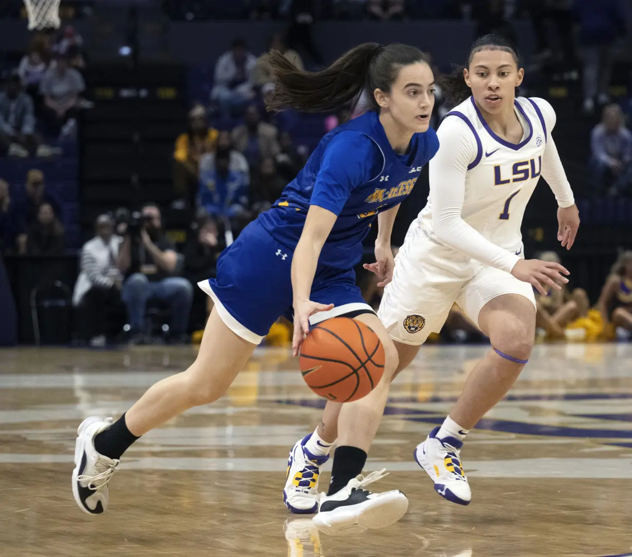 No. 7 LSU sets school records for points, margin of victory in 133-44 win over McNeese State