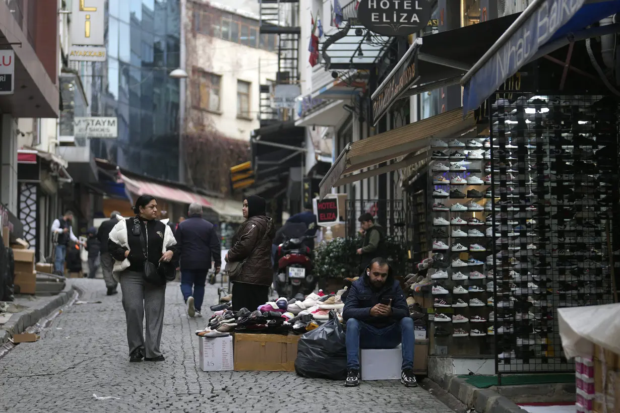 Turkish central bank raises interest rate to 42.5% to combat high inflation