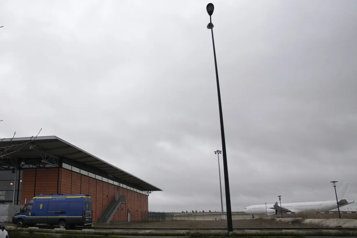 France Plane Grounded