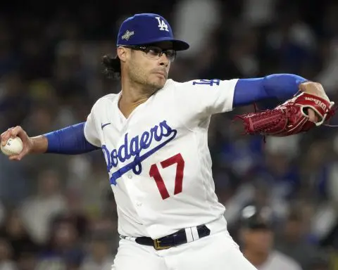 Shohei Ohtani gives a Porsche to Joe Kelly's wife for his No. 17 with the Dodgers