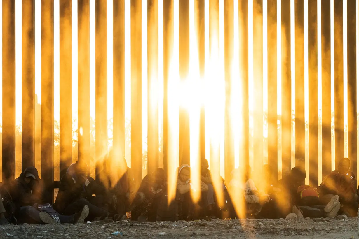 FILE PHOTO: Number of migrants surges in the border town of Lukeville, Arizona