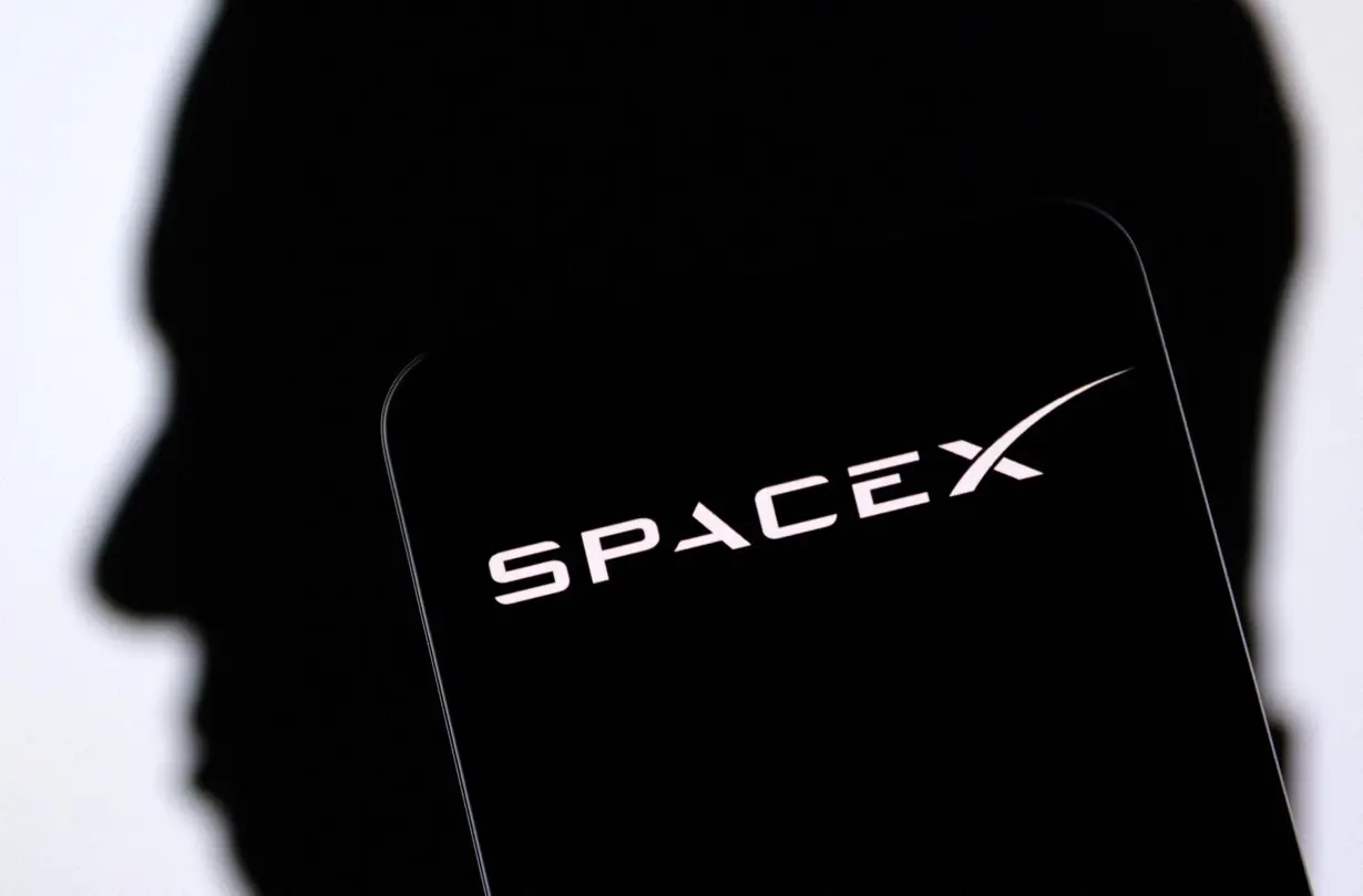 Musk's SpaceX value jumps closer to $180 billion in tender offer - Bloomberg News