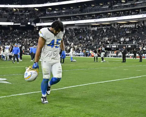 Four days after losing 3-0, Raiders set franchise scoring record, beat Chargers 63-21