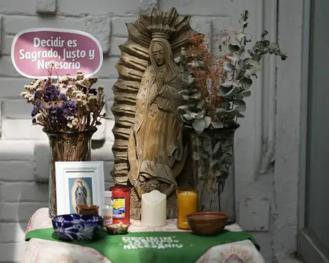 Catholic activists in Mexico help women reconcile their faith with abortion rights