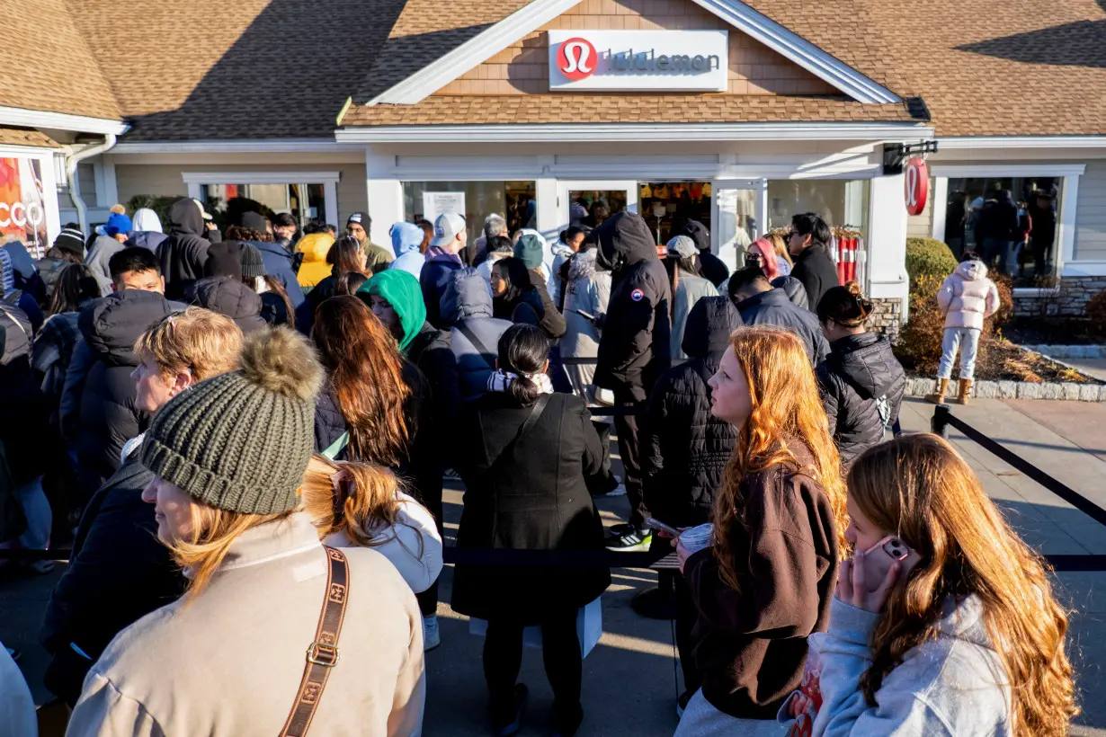 FILE PHOTO: Retailers compete to attract shoppers on Black Friday in New York