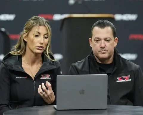 Leah Pruett to start family with Tony Stewart, who will drive her NHRA Top Fuel dragster in 2024