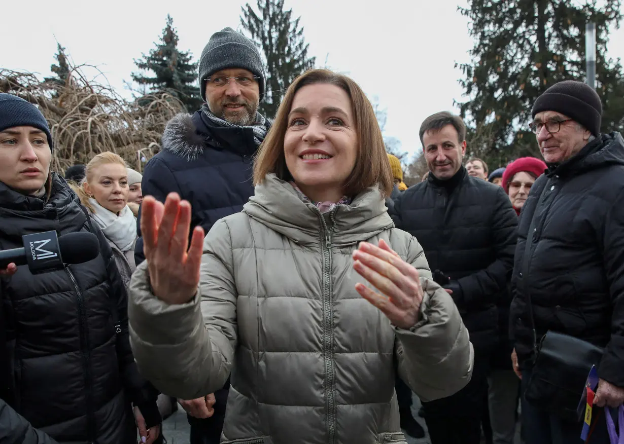 FILE PHOTO: Moldovans celebrate decision to open membership talks with EU