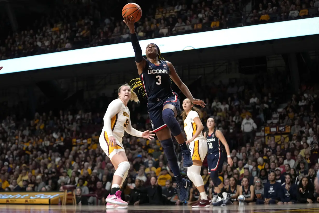 UConn Minnesota Basketball