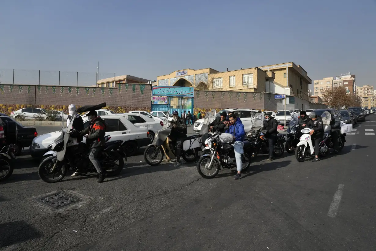 A suspected cyberattack paralyzes the majority of gas stations across Iran