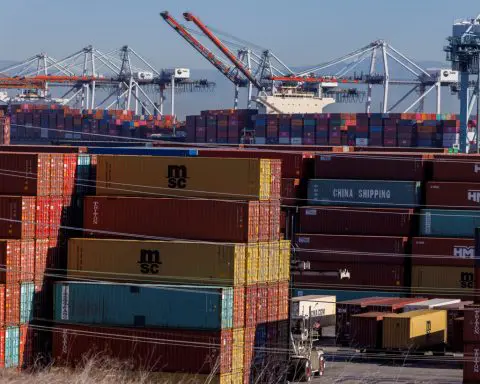 US import prices post second straight monthly decline in November