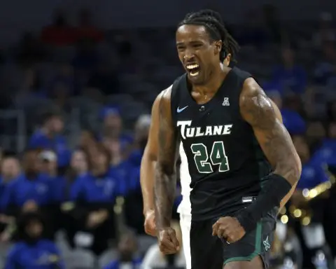 AP player of the week: Tulane's Kevin Cross has consecutive 20-point triple-doubles