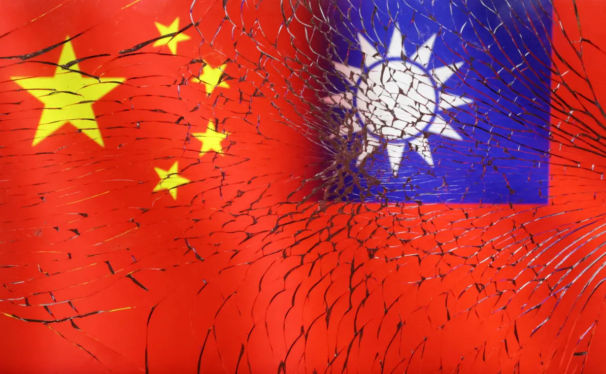 FILE PHOTO: Illustration shows Chinese and Taiwanese flags