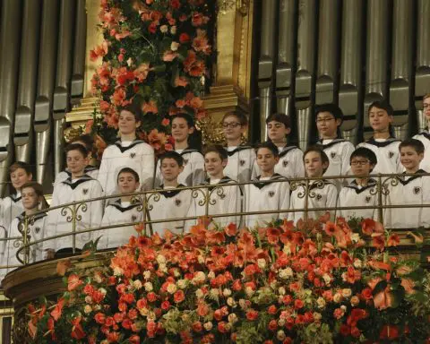 Austrian government supports Vienna Boys Choir to help it out of financial difficulties