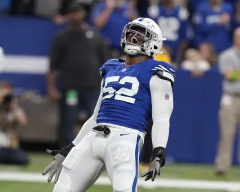 Gardner Minshew, Colts bolster playoff chances, beat fading Steelers 30-13