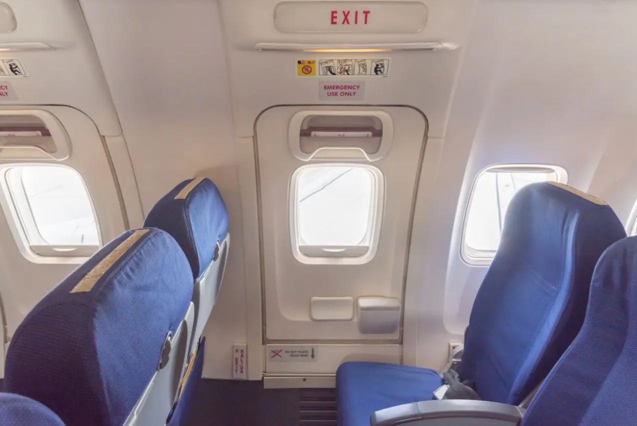 Passenger Exits Plane Through Emergency Exit. Watch the Video.